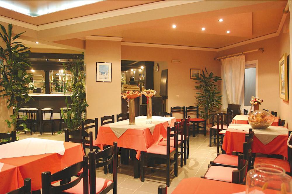 Hotel Koukouras Stalos Luaran gambar