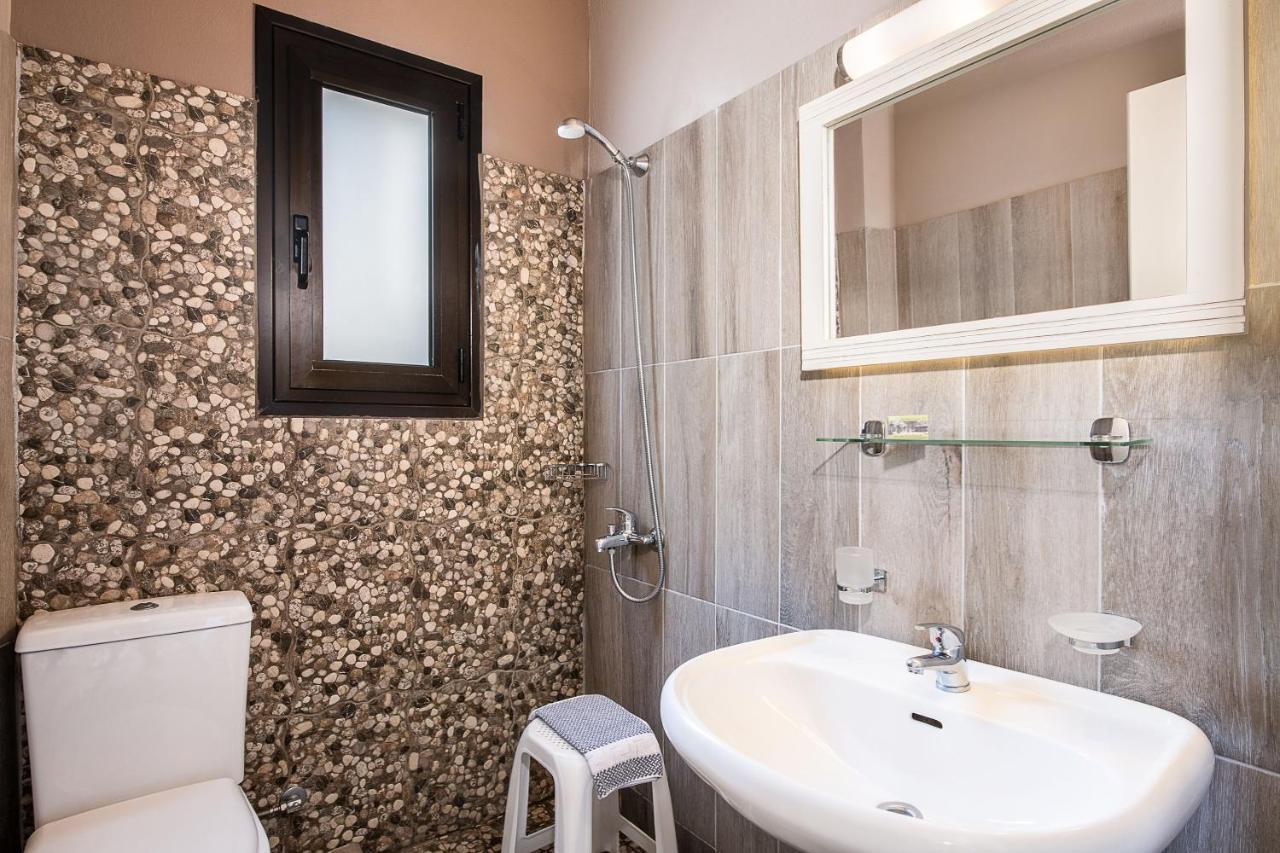Hotel Koukouras Stalos Luaran gambar