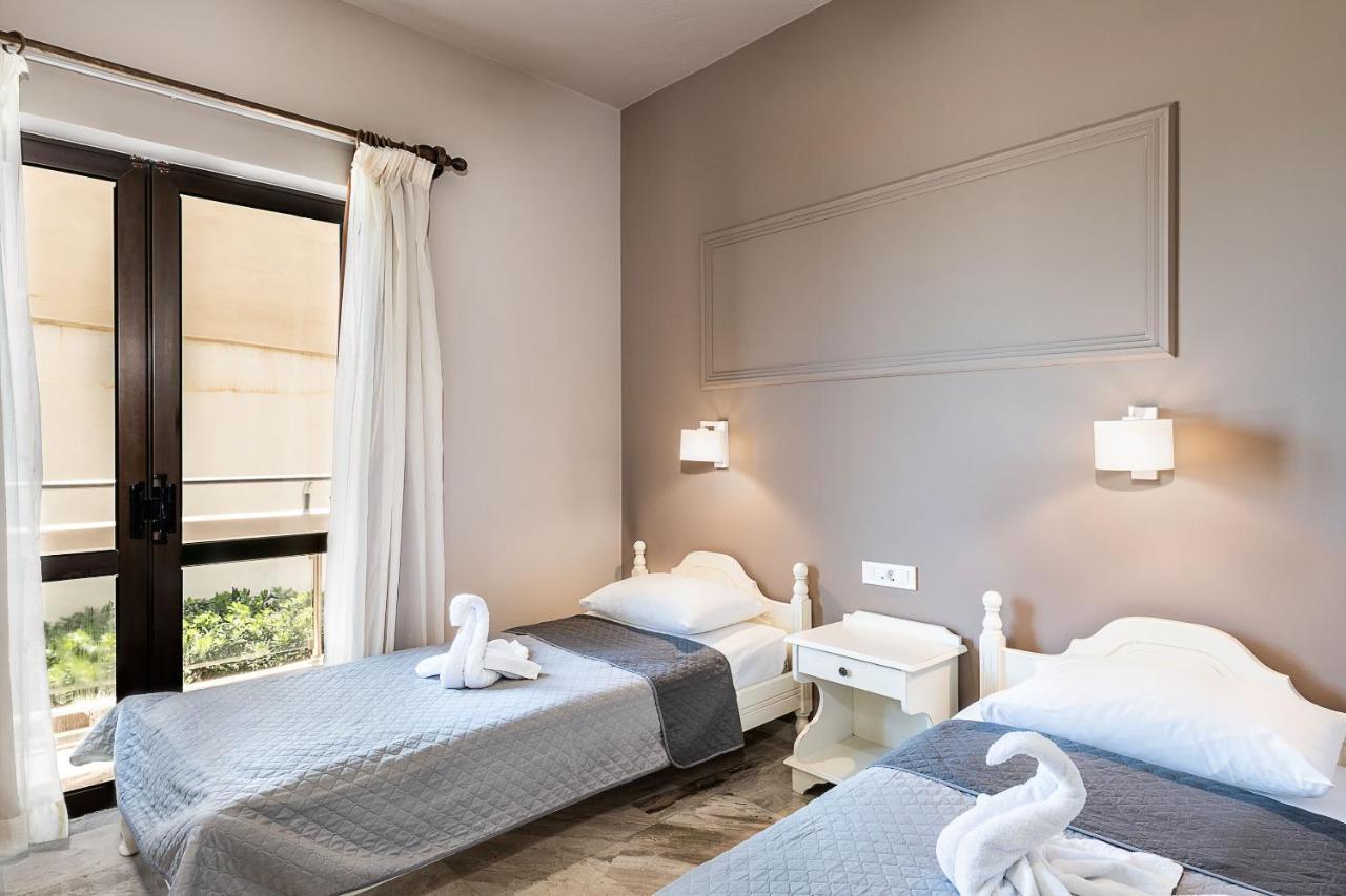 Hotel Koukouras Stalos Luaran gambar
